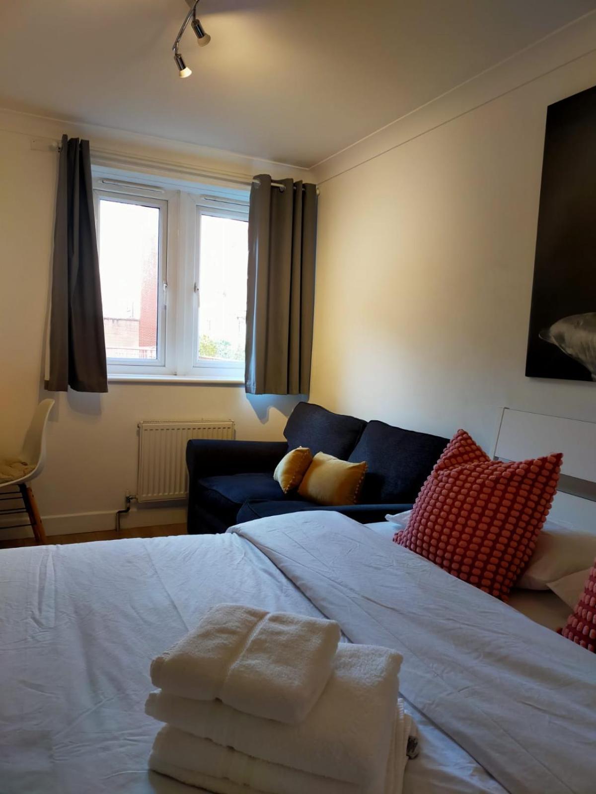 Apartamento Cobbold Court Share Flat Londres Exterior foto